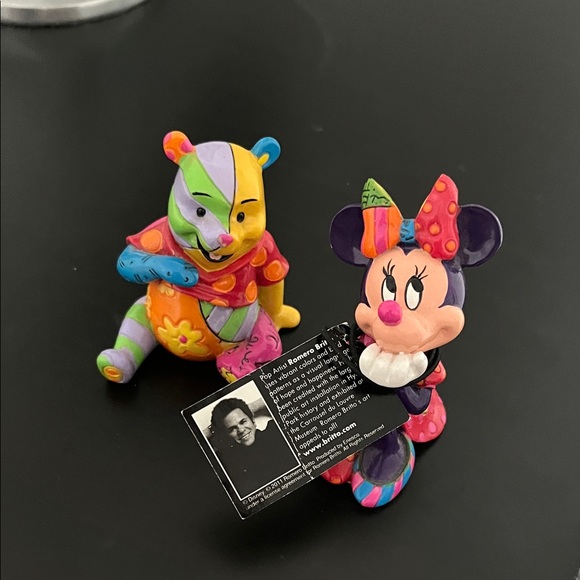 Britto Disney Colorful Winnie the Pooh and Minnie Mouse Figurines - Picture 3 of 8